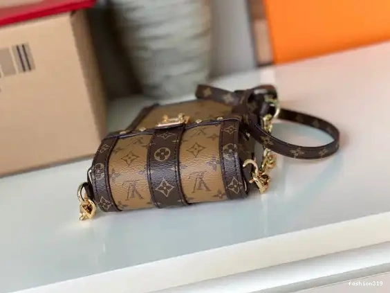 TRUNK VUITTON VERTICAL LOUIS POCHETTE 0403